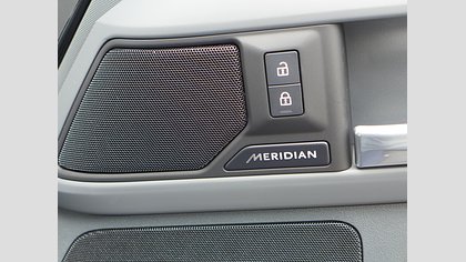 Defender 110 24