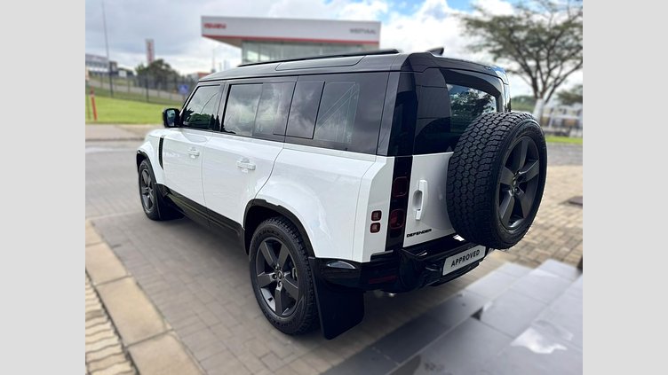 2025 Approved Land Rover Defender 110 Fuji White 3.0l i6 front-mounted turbo diesel, 257 kW and 700 Nm AWD 3.0D 257KW D350 X-DYNAMIC