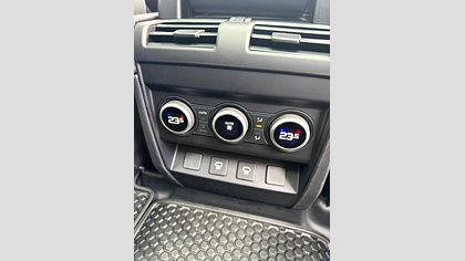 Defender 110 11