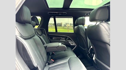 Range Rover 19