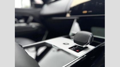 Range Rover 15
