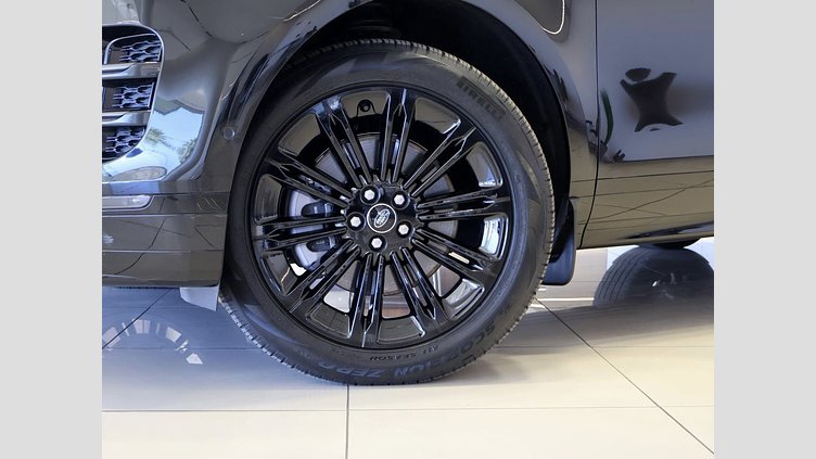 2025 Approved Land Rover Range Rover Evoque Santorini Black AUTOMATIC D200 DYNAMIC SE