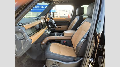 Defender 110 6