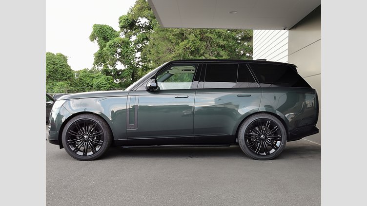 2025 認定中古車 Land Rover Range Rover ベルグレイヴィアグリーン D350 AWD MHEV（AT） スタンダードホイールベース Autobiography