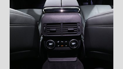 Range Rover Velar 16