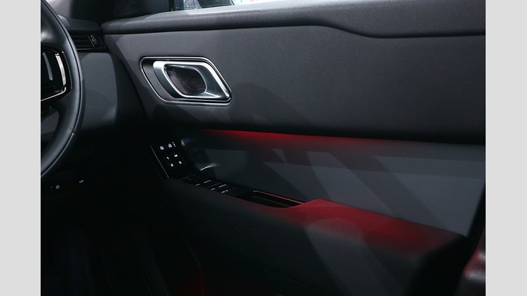 2024 認定中古車 Land Rover Range Rover Velar ハクバシルバー D200マイルドハイブリッド（ディーゼル） スタンダードホイールベース S