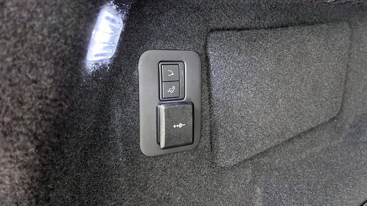 2026 Begagnad Land Rover Range Rover Evoque Carpathian Grey (grå färg) D200 Diesel Mild Hybrid D200 MHEV AWD Hoxton Edition *DEMO*