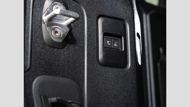 2023 認定中古車 Land Rover Defender 110 ゴンドワナストーン D300 AWD（AT） X-DYNAMIC HSE