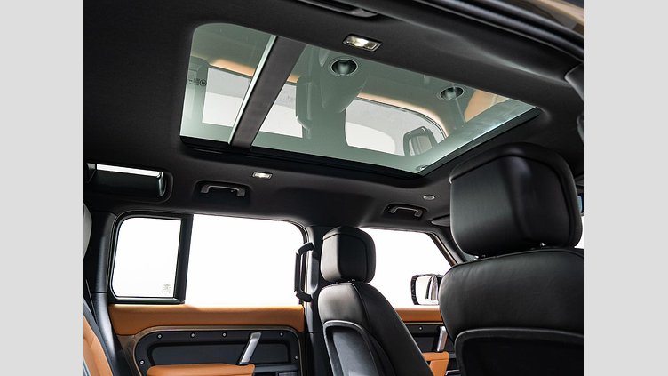 2023 認定中古車 Land Rover Defender 110 ゴンドワナストーン D300 AWD（AT） X-DYNAMIC HSE