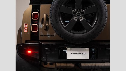 Defender 110 8