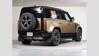 Defender 110 9