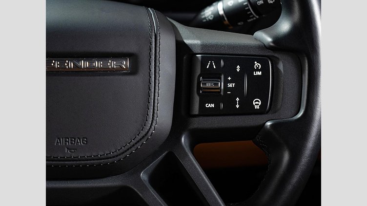 2023 認定中古車 Land Rover Defender 110 ゴンドワナストーン D300 AWD（AT） X-DYNAMIC HSE