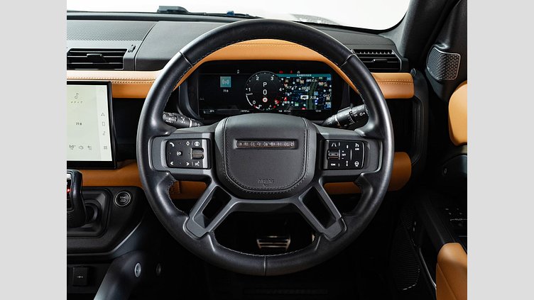 2023 認定中古車 Land Rover Defender 110 ゴンドワナストーン D300 AWD（AT） X-DYNAMIC HSE