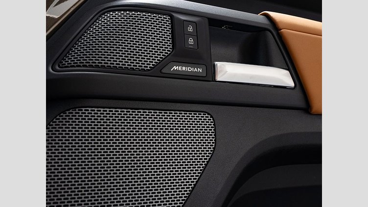 2023 認定中古車 Land Rover Defender 110 ゴンドワナストーン D300 AWD（AT） X-DYNAMIC HSE