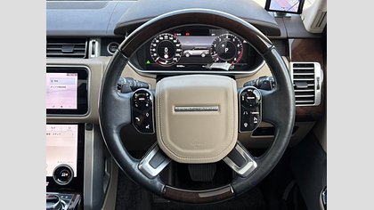 Range Rover 27
