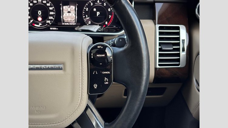 2018 認定中古車 Land Rover Range Rover Fuji White 3.0 litre V6 Supercharged Petrol ヴォーグ