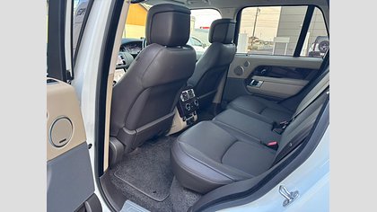 Range Rover 47