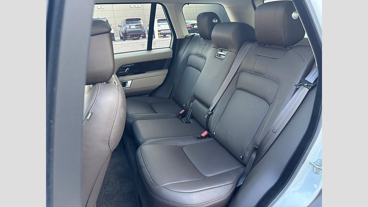2018 認定中古車 Land Rover Range Rover Fuji White 3.0 litre V6 Supercharged Petrol ヴォーグ