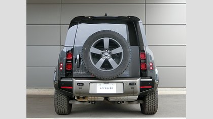 Defender 110 6