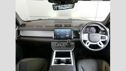 Defender 110 2