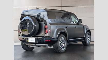 Defender 110 5