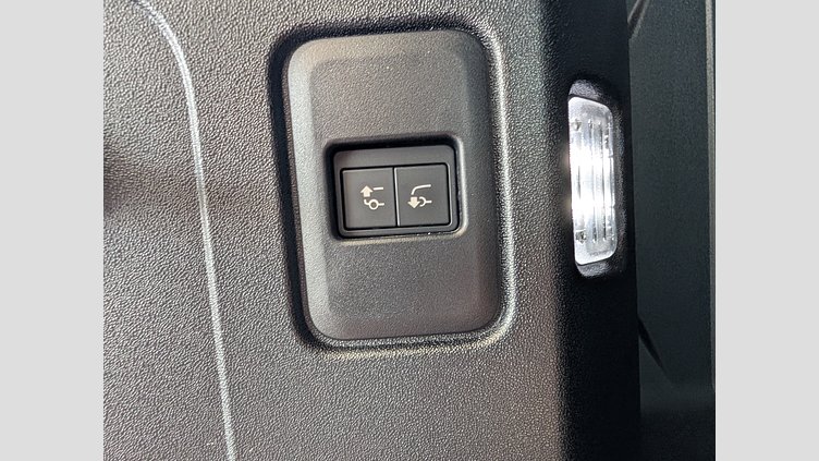 2023 認定中古車 Land Rover Defender 110 アイガーグレイ D300 AWD（AT） X-DYNAMIC SE