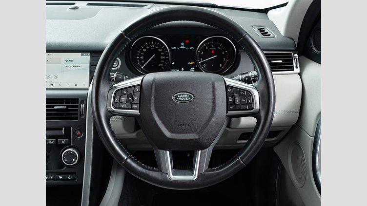 2018 認定中古車 Land Rover Discovery Sport Yulong White 2.0 litre i4P​ SE 7人乗り