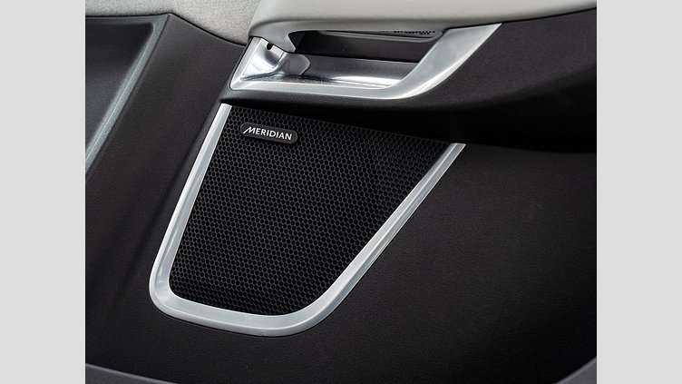 2021 認定中古車 Jaguar E-Pace Portofino Blue P250 AWD（オートマチック） ローンチエディション