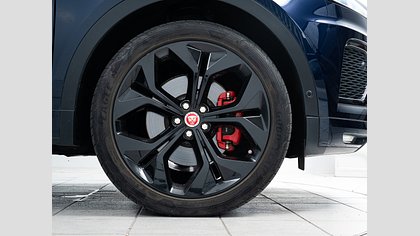 E-Pace 8
