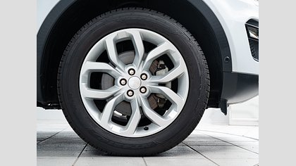 Discovery Sport 8