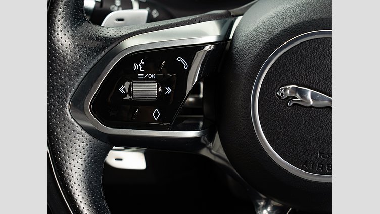 2021 認定中古車 Jaguar E-Pace Portofino Blue P250 AWD（オートマチック） ローンチエディション
