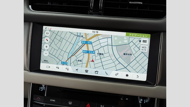 2017 認定中古車 Jaguar XF Yulong White 2.0LPET プレステージ　2.0t
