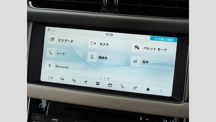 2017 認定中古車 Jaguar XF Yulong White 2.0LPET プレステージ　2.0t