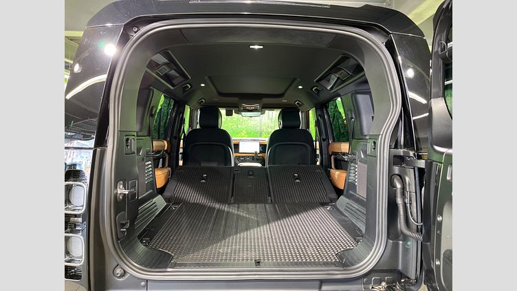 2023 認定中古車 Land Rover Defender 110 カルパチアングレイ D300 AWD（AT） X