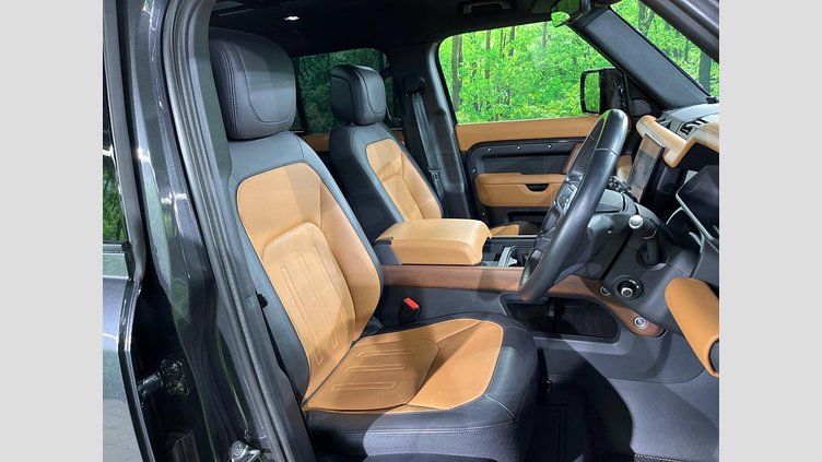 2023 認定中古車 Land Rover Defender 110 カルパチアングレイ D300 AWD（AT） X
