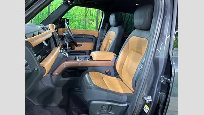 Defender 110 2