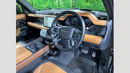 Defender 110 67