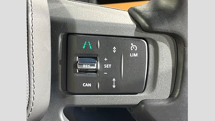 Defender 110 12