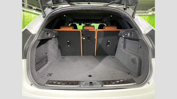 2022 認定中古車 Jaguar F-Pace フジホワイト P250 AWD（オートマチック） R-DYNAMIC HSE