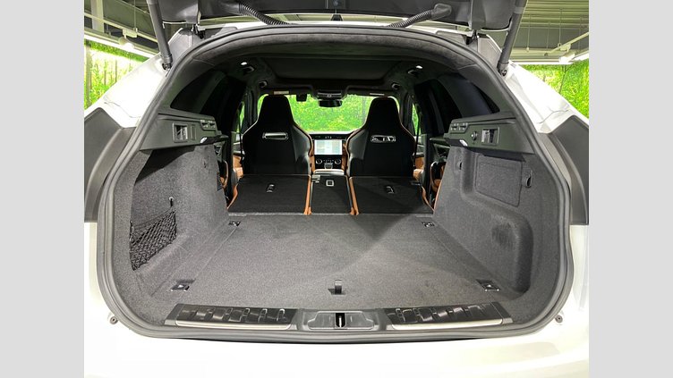 2022 認定中古車 Jaguar F-Pace フジホワイト P250 AWD（オートマチック） R-DYNAMIC HSE