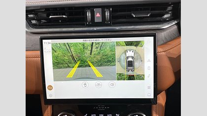 F-Pace 53