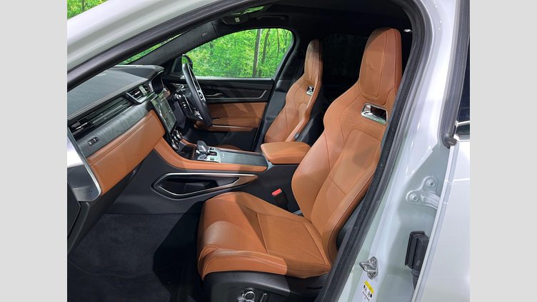 2022 認定中古車 Jaguar F-Pace フジホワイト P250 AWD（オートマチック） R-DYNAMIC HSE