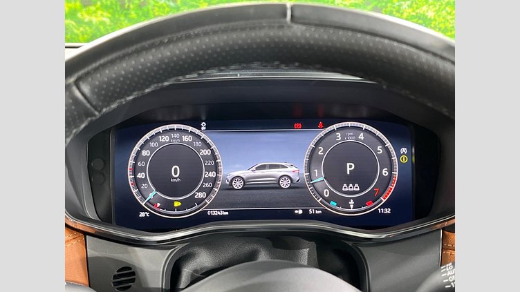 2022 認定中古車 Jaguar F-Pace フジホワイト P250 AWD（オートマチック） R-DYNAMIC HSE