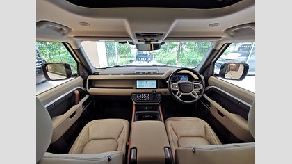 Defender 110 3
