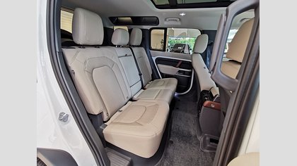 Defender 110 4