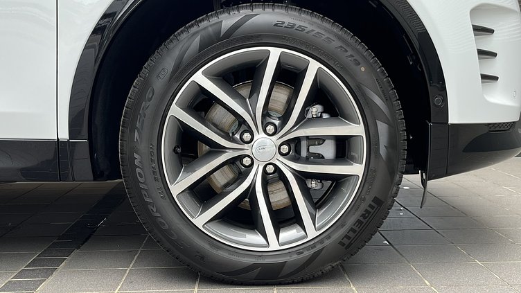 2026 新車 Land Rover Discovery Sport (1AA) Fuji White 富士山白 P250 汽油輕油電混合 標準軸距 Landmark