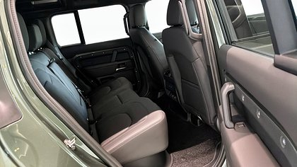 Defender 110 13