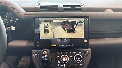 Defender 110 8
