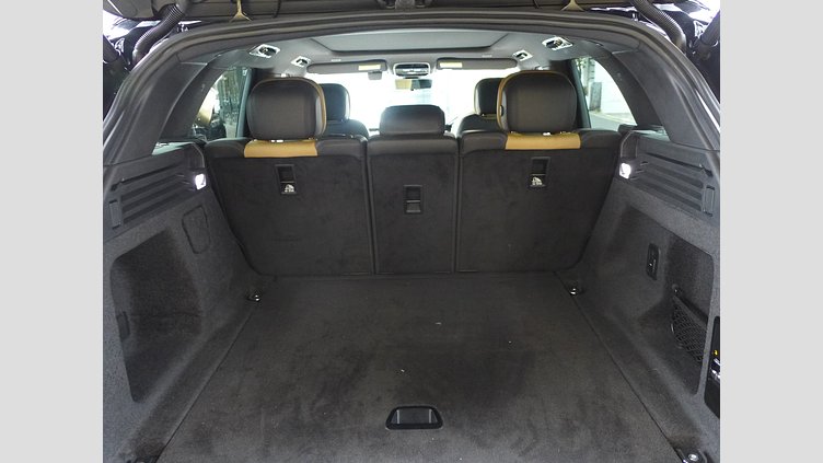 2023 認定中古車 Land Rover Range Rover Sport サントリーニブラック D300マイルドハイブリッド スタンダードホイールベース Dynamic HSE