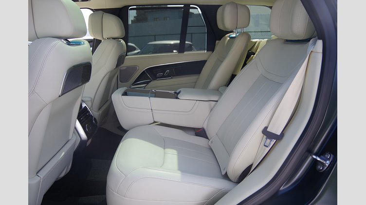 2024 認定中古車 Land Rover Range Rover ブリティッシュレーシンググリーン - サテンフィニッシュ P550 AWD PHEV（AT） スタンダードホイールベース Autobiography